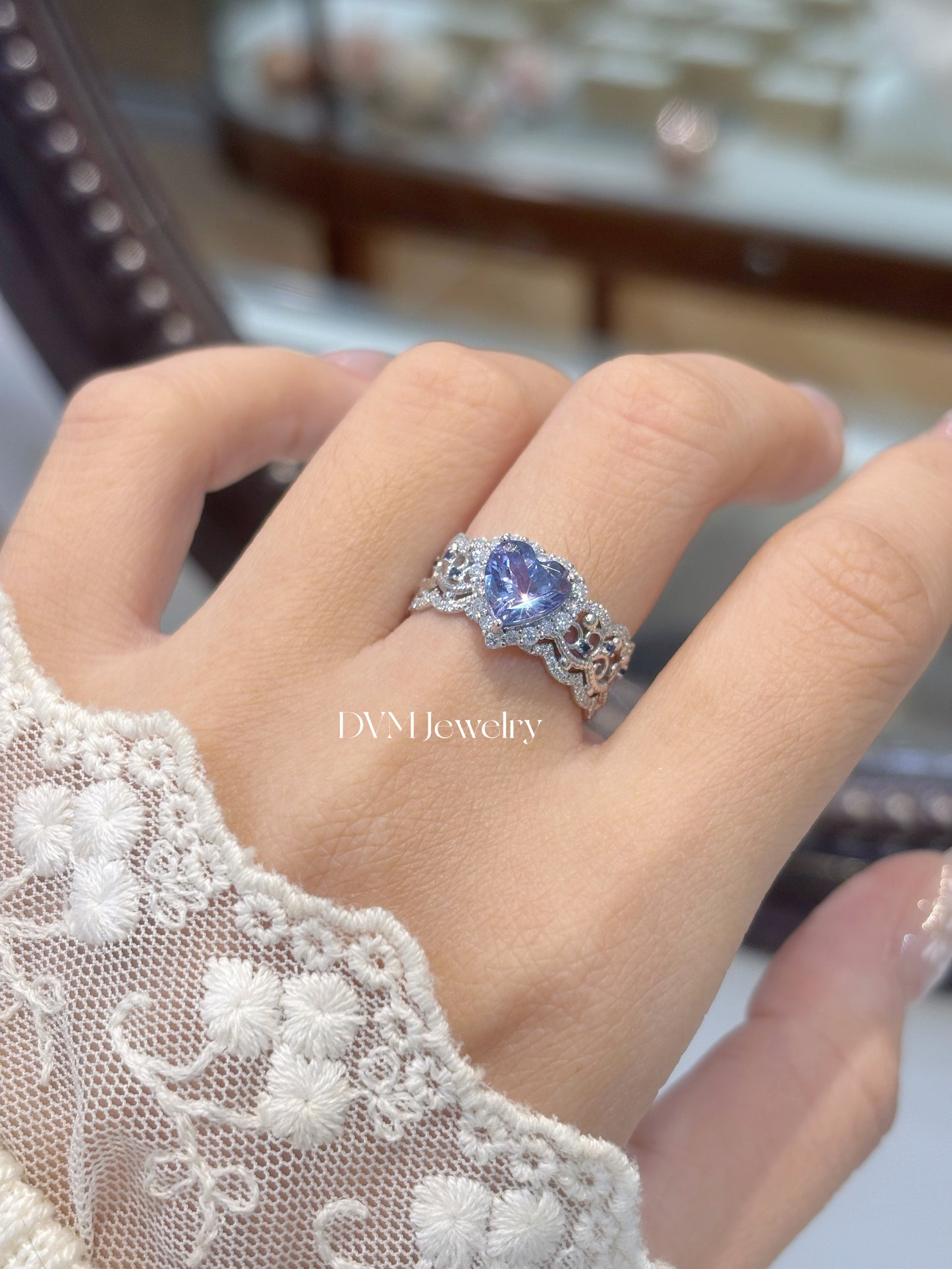 18K WHITE GOLD TANZANITE RING |Grta0005