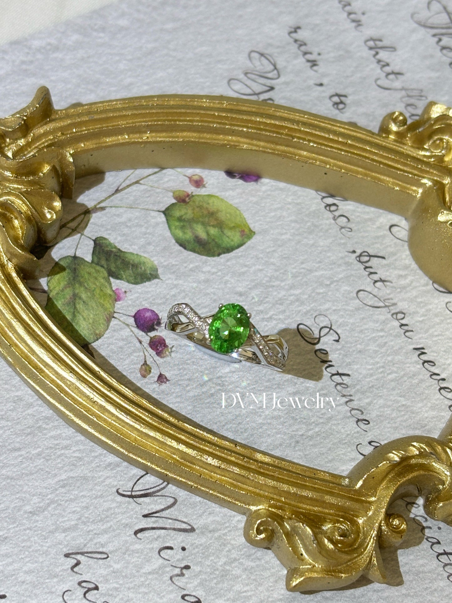 18K WHITE GOLD TSAVORITE RING |Grt0001