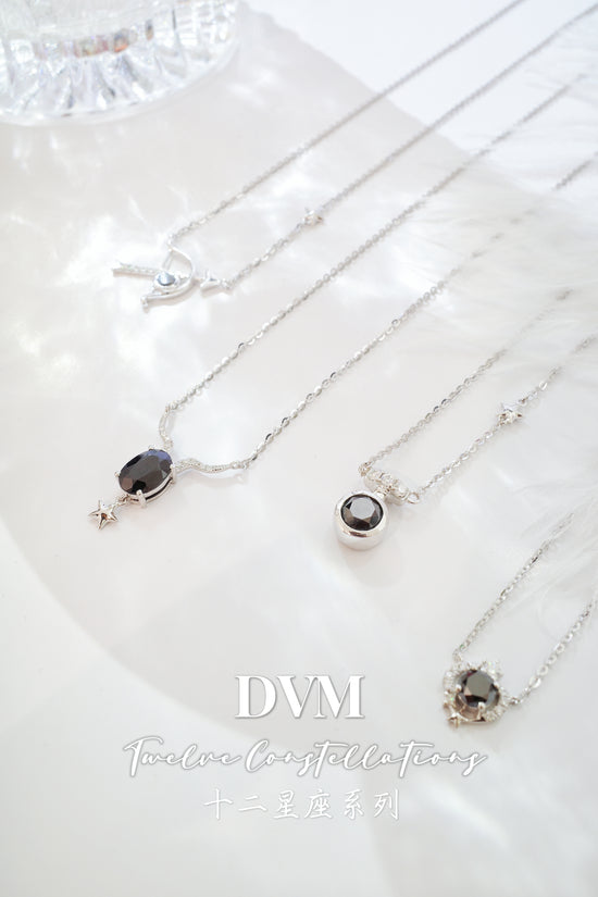 需訂製•Aquarius•18K GOLD BLACK DIAMOND NECKLACE