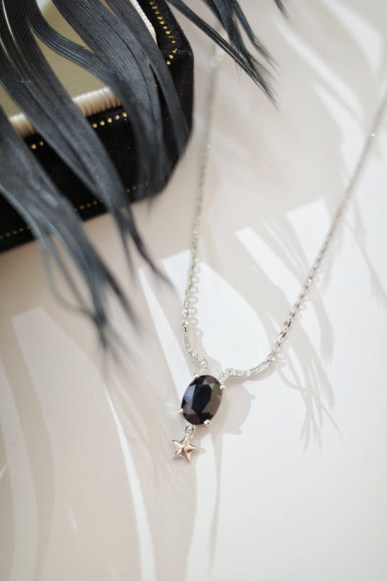 需訂製•Capricorn•18K GOLD BLACK DIAMOND NECKLACE