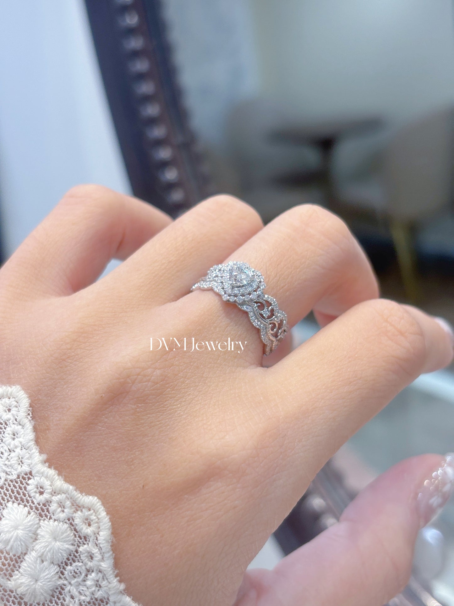 18K WHITE GOLD DIAMOND RING |Drw112
