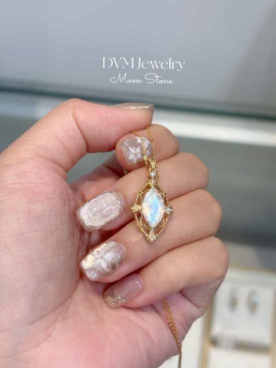需訂製-18K GOLD MOON STONE PENDANT |