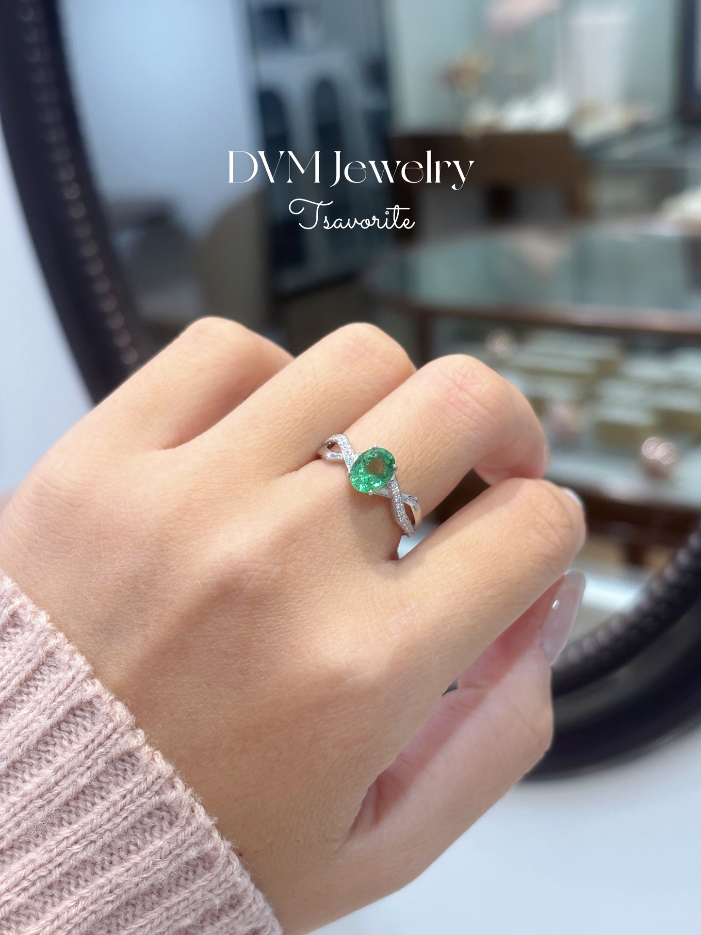 18K WHITE GOLD TSAVORITE RING |Grt0001