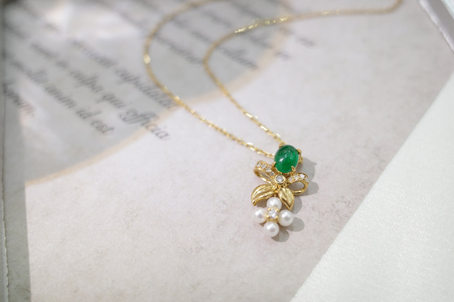 18K GOLD EMERALD PEARL NECKLACE ｜Gne0002